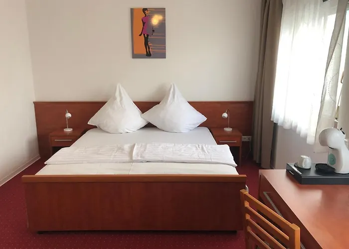 Agat Hofheim-wallau 2*